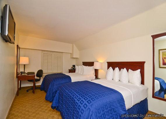 Ramada By Wyndham Oakland Downtown City Center Rum bild