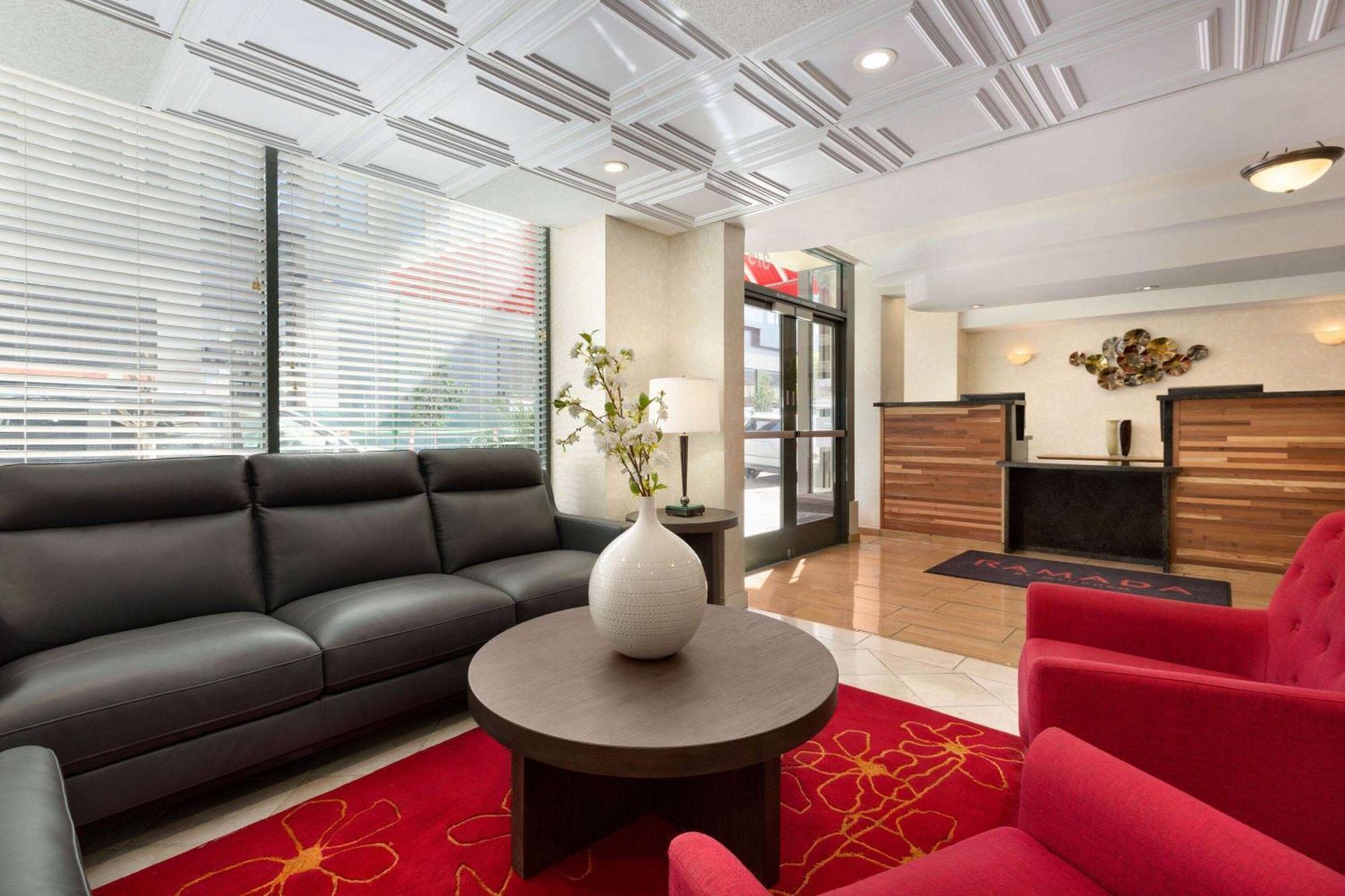 Ramada By Wyndham Oakland Downtown City Center Exteriör bild